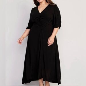 Old Navy Black Puff-Sleeve V-Neck Crepe Midi Dress.  New without tags. 3X